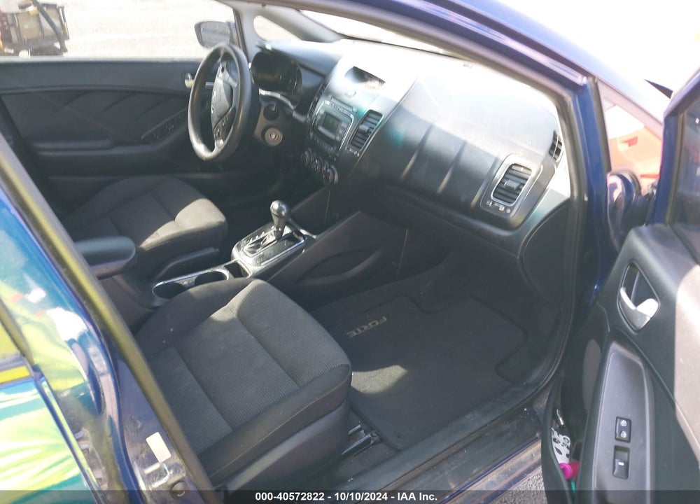 2017 KIA FORTE LX VIN: 3KPFK4A74HE086830