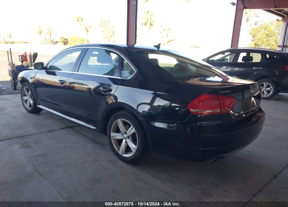2013 VOLKSWAGEN PASSAT 2.5L SE VIN: 1VWBP7A36DC064938