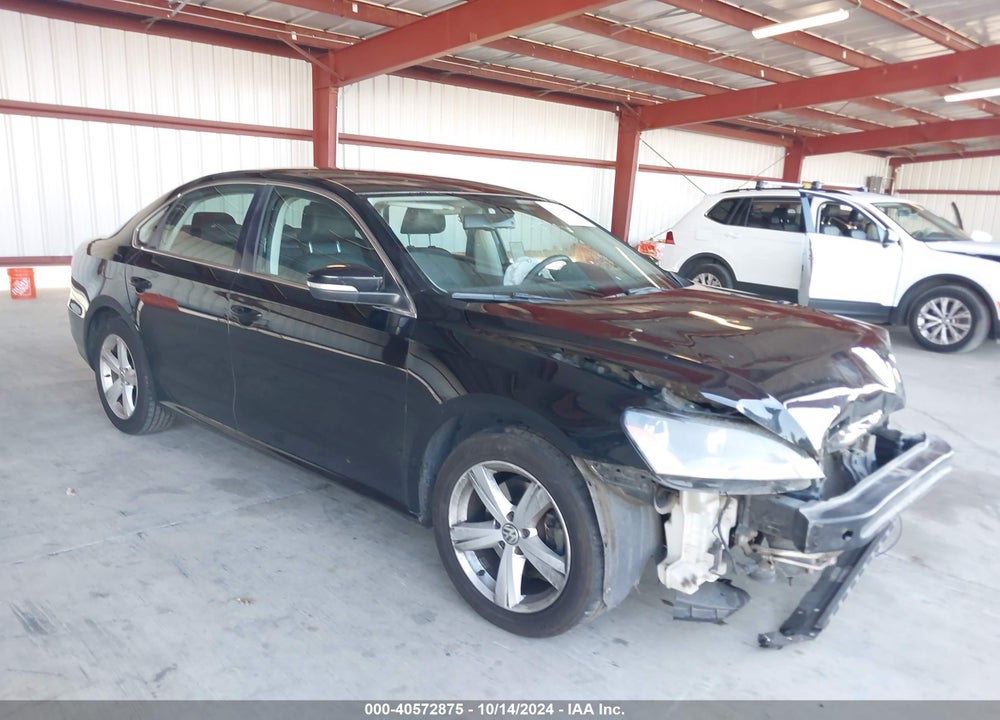 2013 VOLKSWAGEN PASSAT 2.5L SE VIN: 1VWBP7A36DC064938