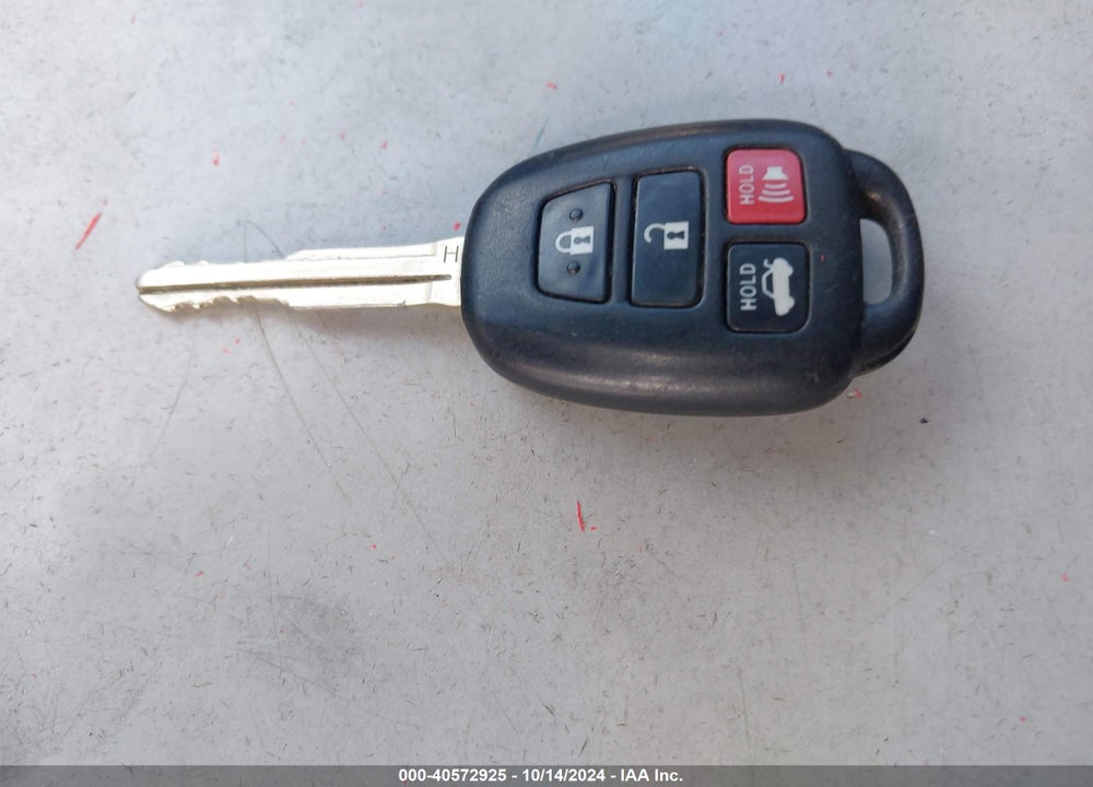 2015 TOYOTA CAMRY SE VIN: 4T1BF1FK3FU045730