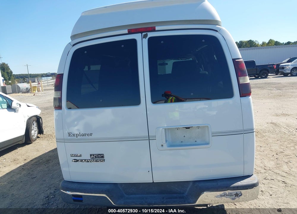 2010 CHEVROLET EXPRESS 1500 UPFITTER VIN: 1GBUGEB42A1110400
