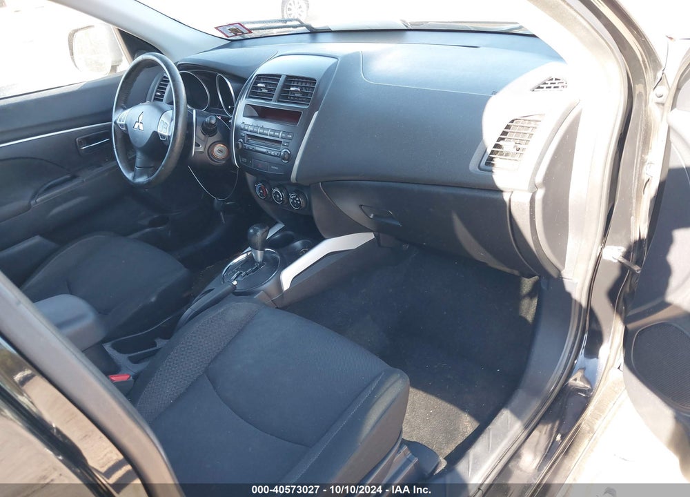 2011 MITSUBISHI OUTLANDER SPORT ES VIN: JA4AP3AU2BZ017331