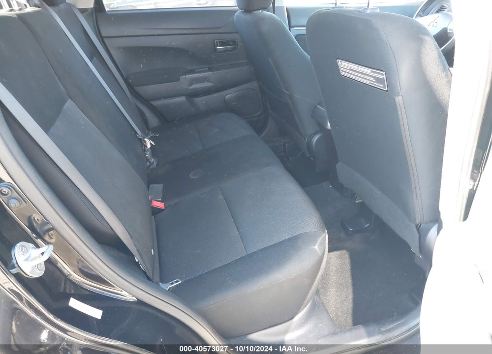 2011 MITSUBISHI OUTLANDER SPORT ES VIN: JA4AP3AU2BZ017331