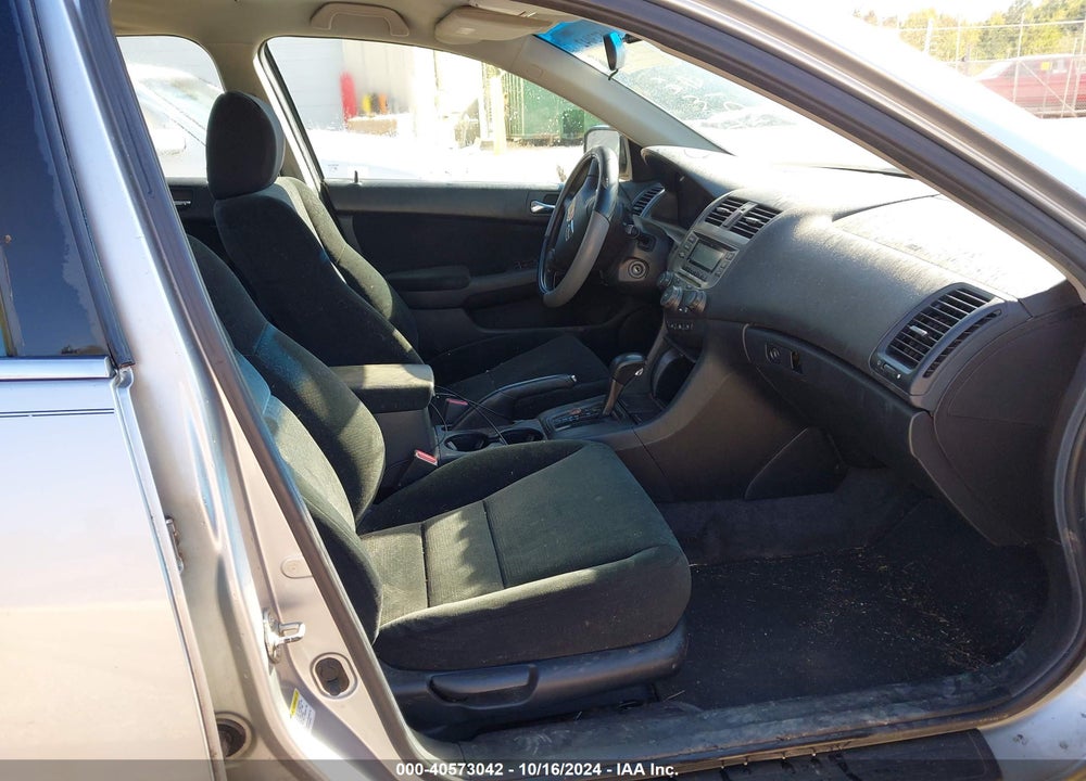 2007 HONDA ACCORD 2.4 LX VIN: 3HGCM56457G711015
