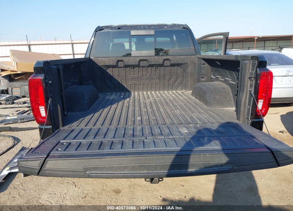 2023 GMC SIERRA 1500 4WD SHORT BOX AT4 VIN: 1GTUUEE84PZ128622