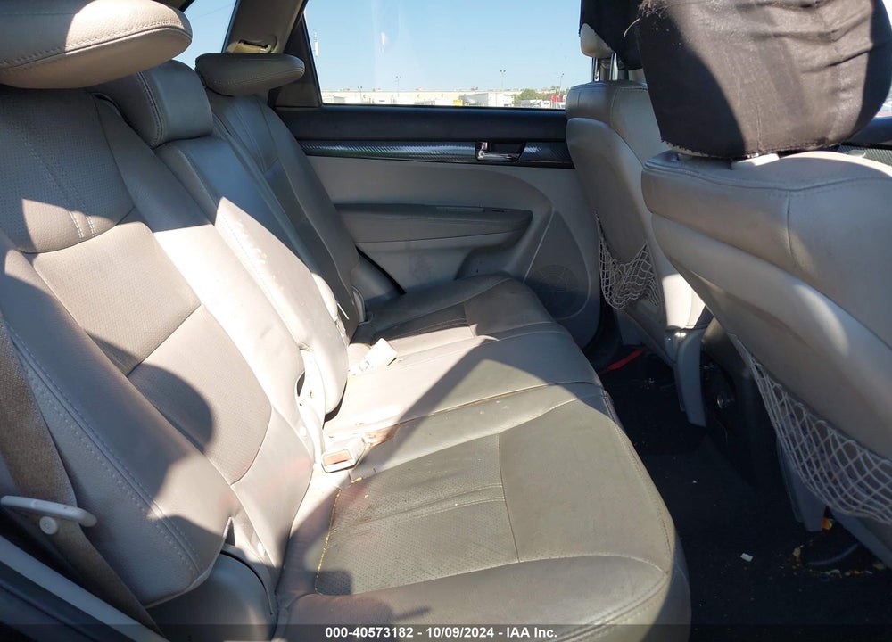 2011 KIA SORENTO SX V6 VIN: 5XYKW4A27BG160713