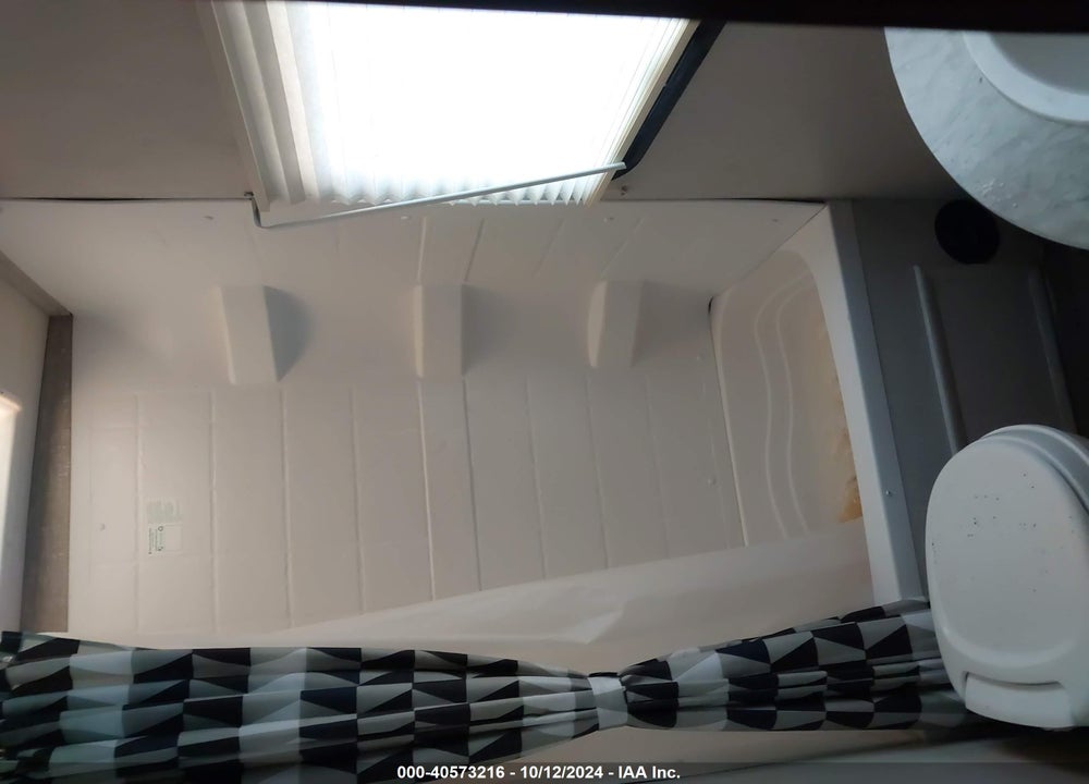 2018 MALLARD TRAVEL TRAILER VIN: 50FNB322XJE372169