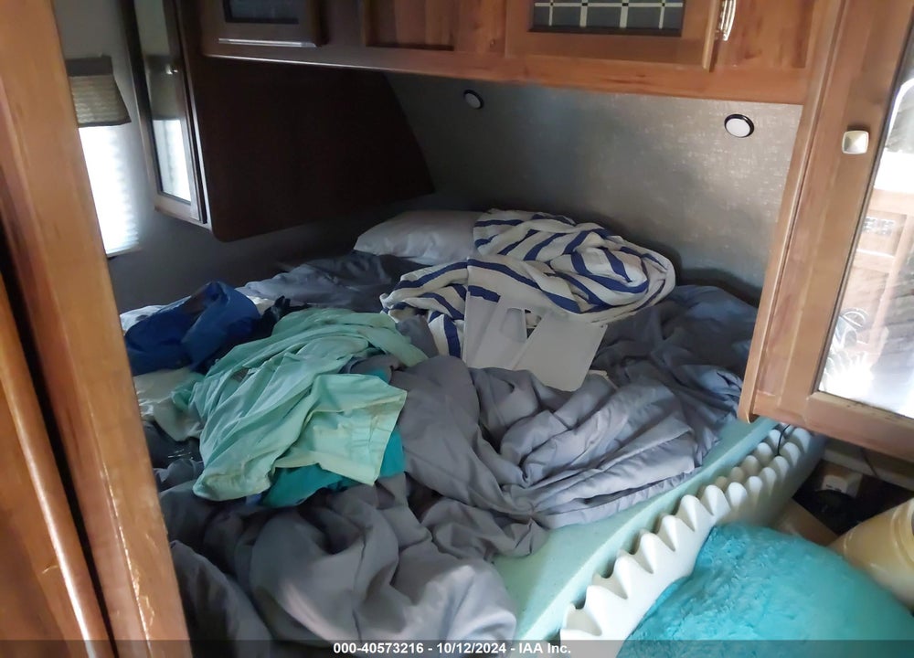 2018 MALLARD TRAVEL TRAILER VIN: 50FNB322XJE372169