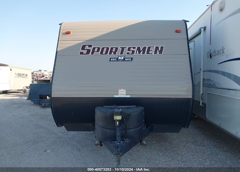 2017 SPORTSMEN KZ LE 260BHLE VIN: 4EZTU2624H5013627