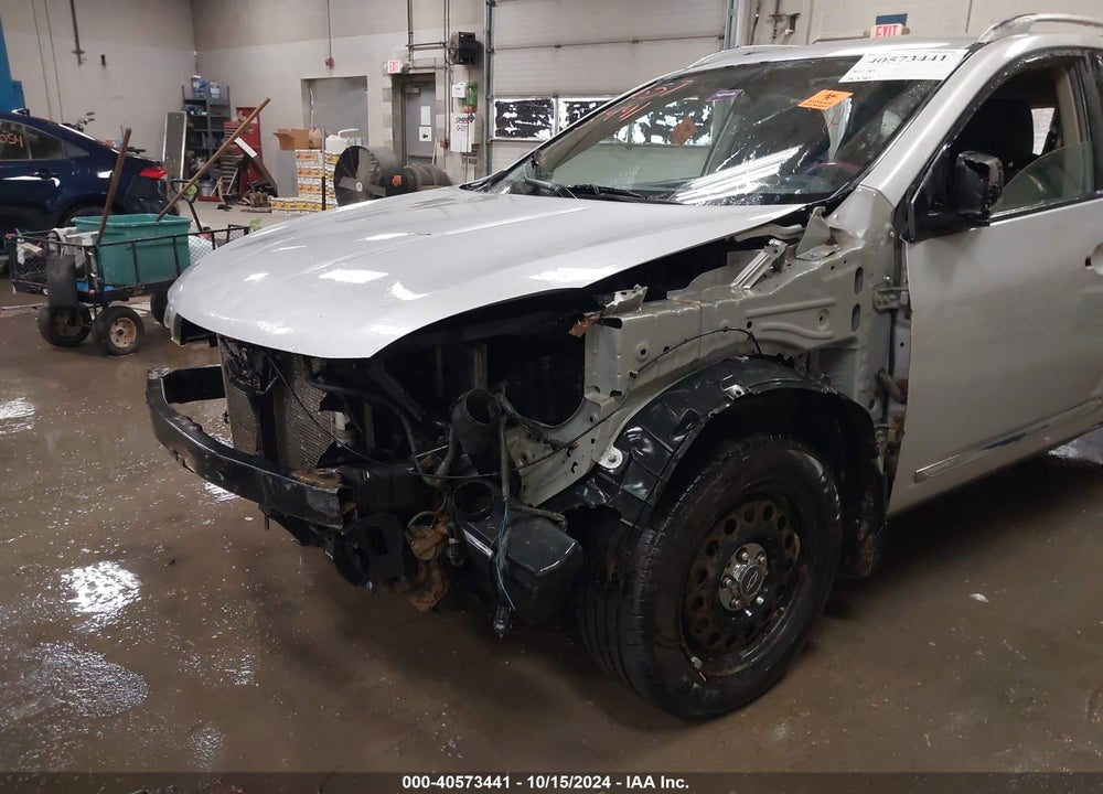2014 NISSAN ROGUE SELECT S VIN: JN8AS5MV5EW707699