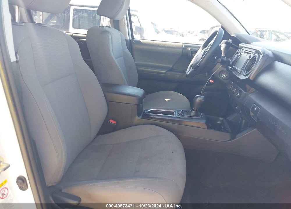 2019 TOYOTA TACOMA SR VIN: 5TFAX5GN8KX144193