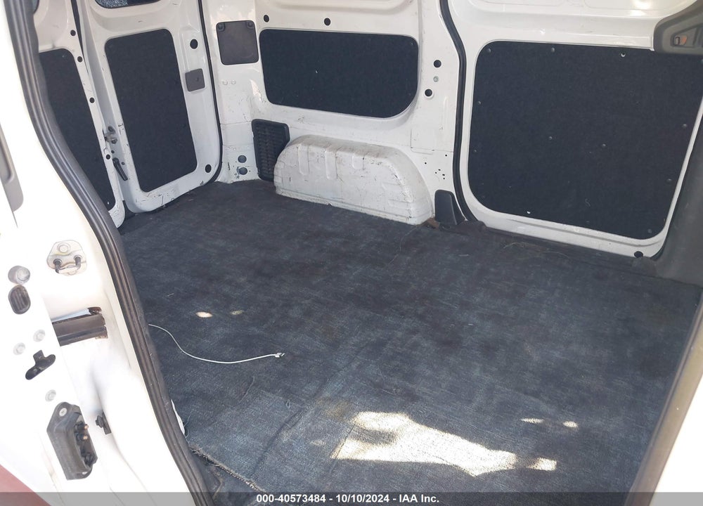 2015 NISSAN NV200 SV VIN: 3N6CM0KN3FK735449