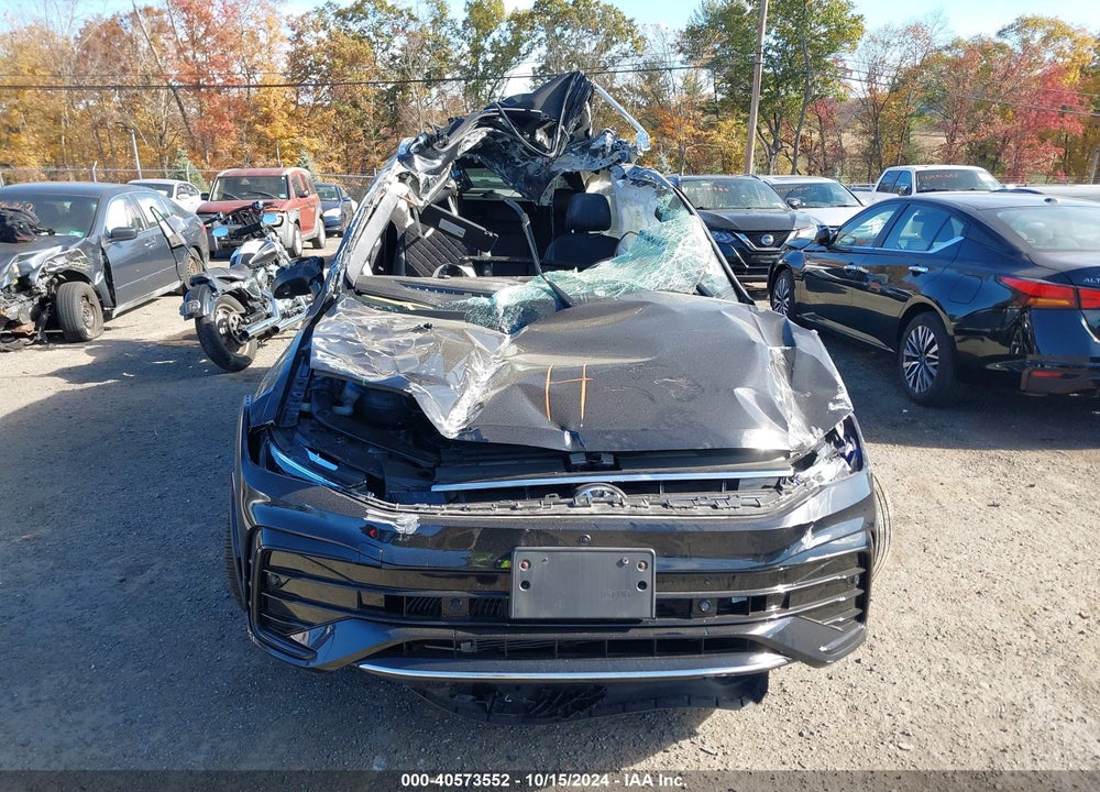 2022 VOLKSWAGEN TIGUAN 2.0T SEL R-LINE VIN: 3VV4B7AX8NM146653