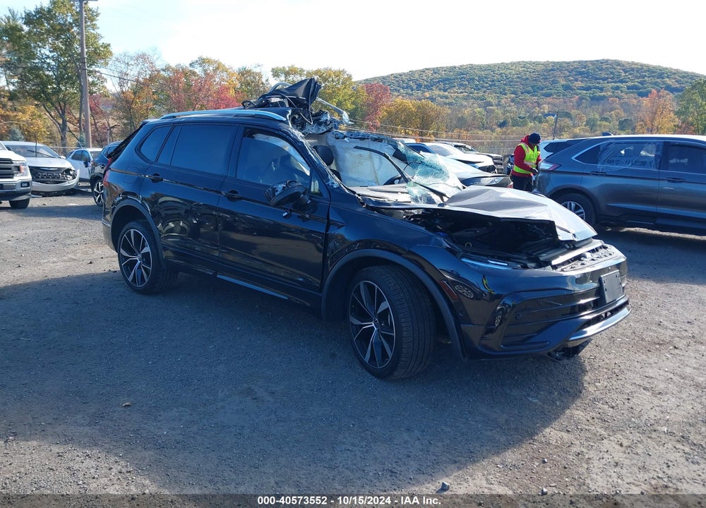 2022 VOLKSWAGEN TIGUAN 2.0T SEL R-LINE VIN: 3VV4B7AX8NM146653