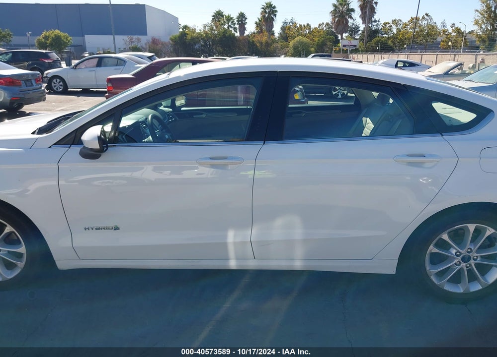 2019 FORD FUSION HYBRID SE VIN: 3FA6P0LU8KR272597