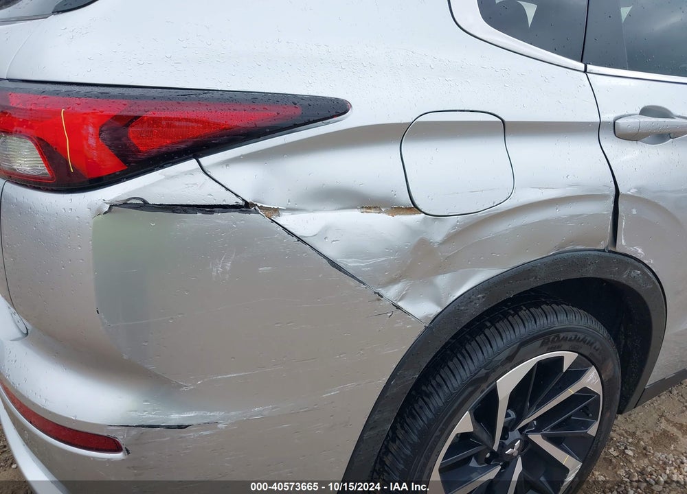 2024 MITSUBISHI OUTLANDER SE 2.5 2WD/SE BLACK EDITION S-AWC/SE BLACK EDITION W/PANO ROOF VIN: JA4J3VA82RZ072267