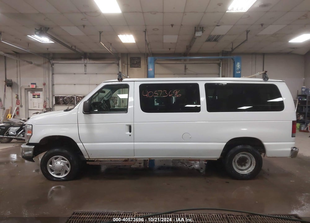 2013 FORD E-350 SUPER DUTY XLT VIN: 1FBNE3BL5DDA18996