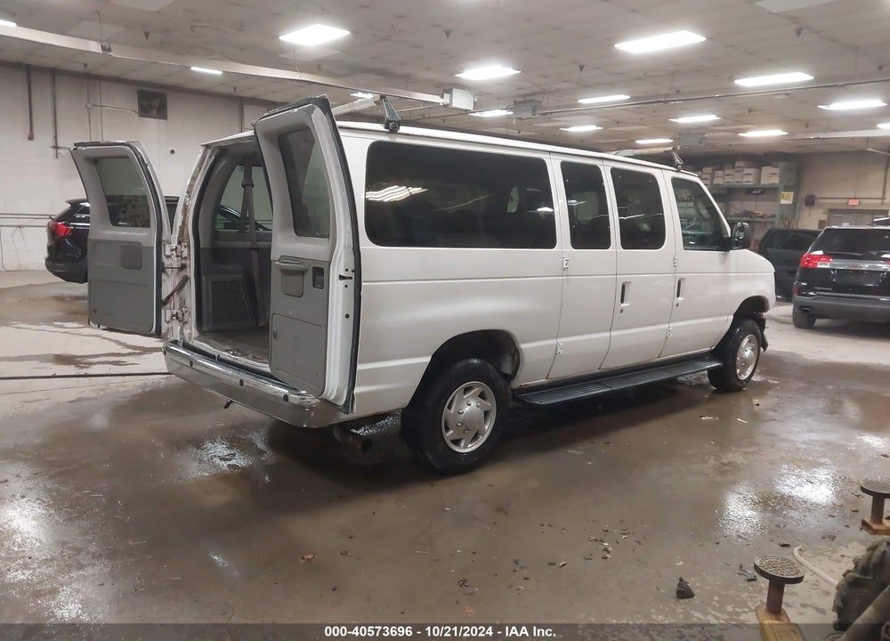 2013 FORD E-350 SUPER DUTY XLT VIN: 1FBNE3BL5DDA18996