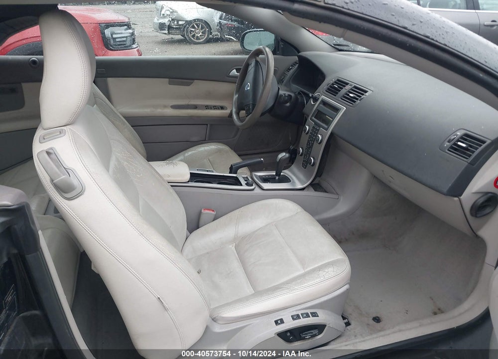 2009 VOLVO C70 T5 VIN: YV1MC672X9J073574