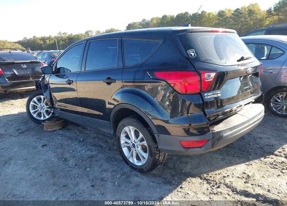 2019 FORD ESCAPE S VIN: 1FMCU0F78KUC19656
