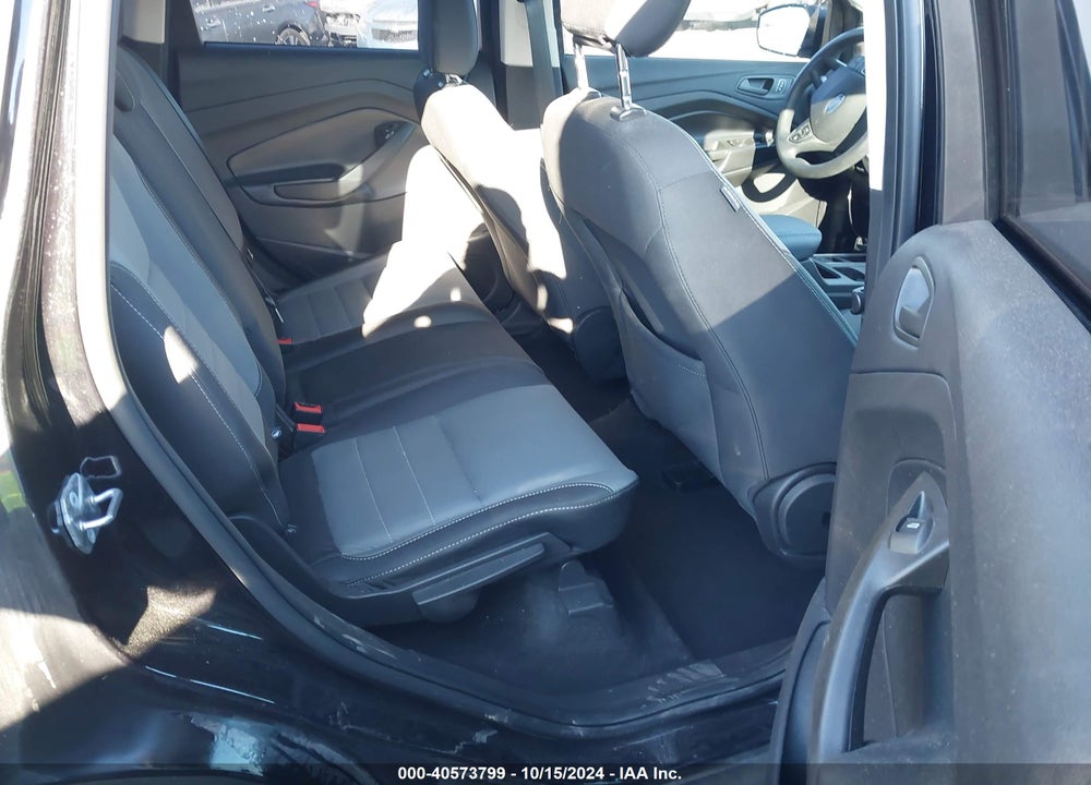 2019 FORD ESCAPE S VIN: 1FMCU0F78KUC19656