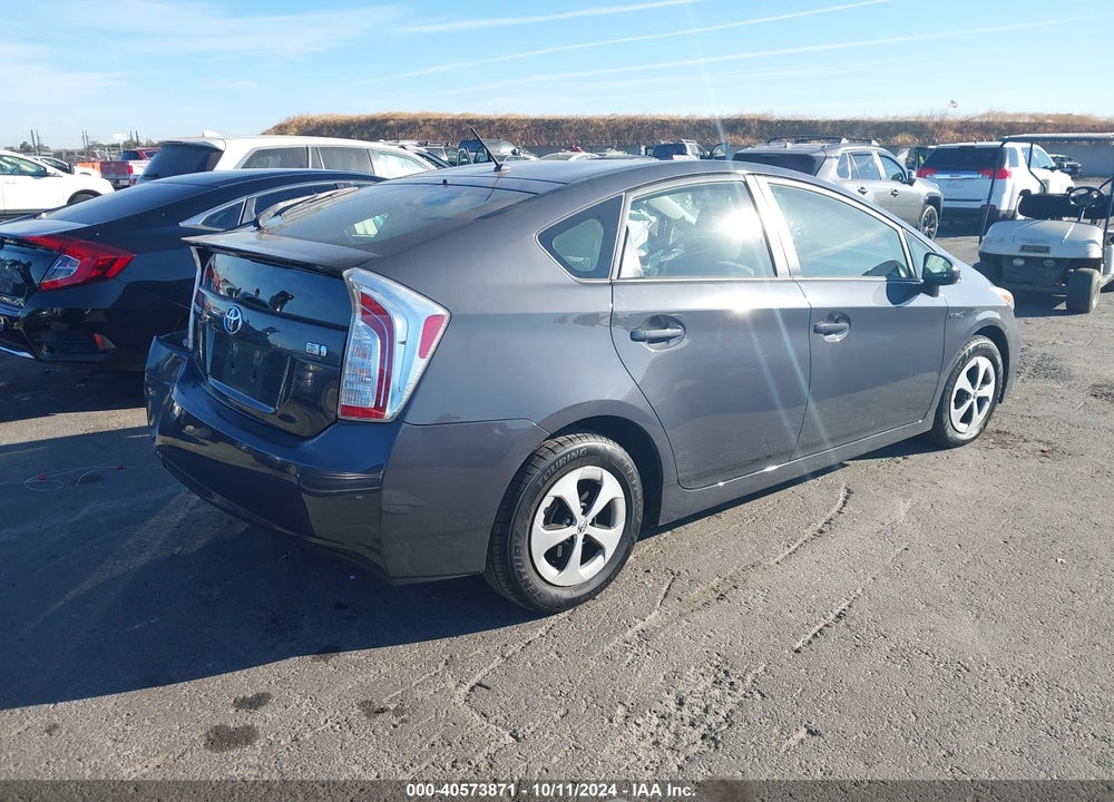 2013 TOYOTA PRIUS TWO VIN: JTDKN3DU0D1648494