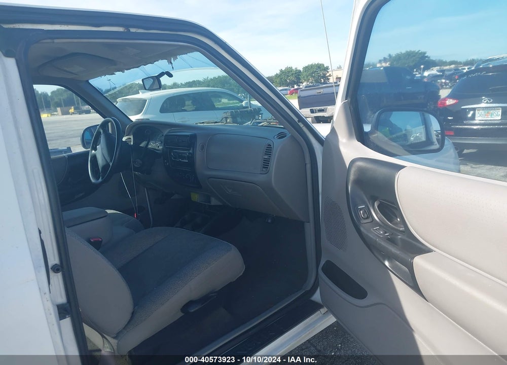 2000 FORD RANGER XL/XLT VIN: 1FTYR14V7YTA98412