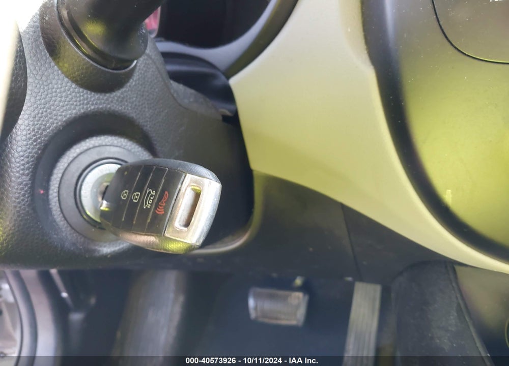 2015 KIA SOUL VIN: KNDJN2A26F7786565
