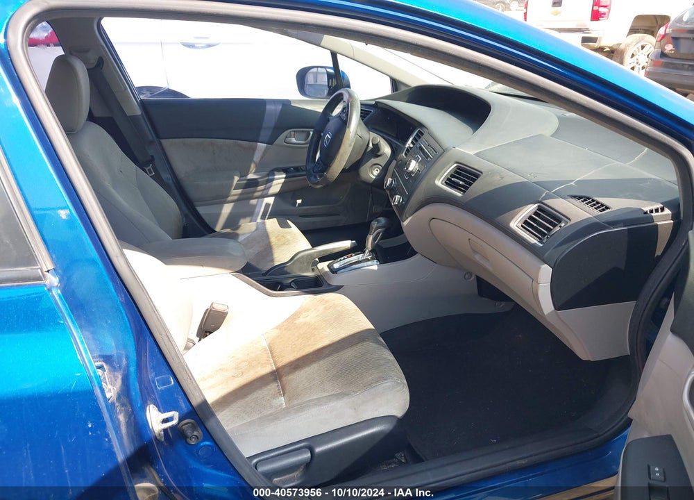 2014 HONDA CIVIC LX VIN: 19XFB2F57EE267413