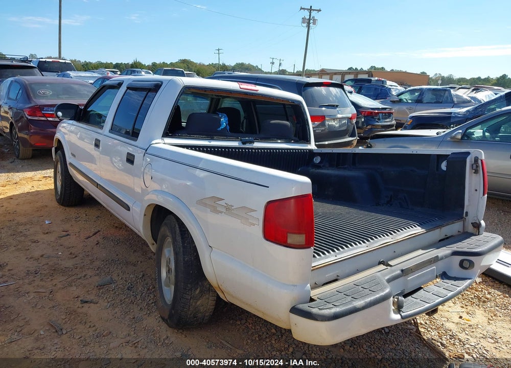 2003 CHEVROLET S-10 LS VIN: 1GCDT13X33K141161