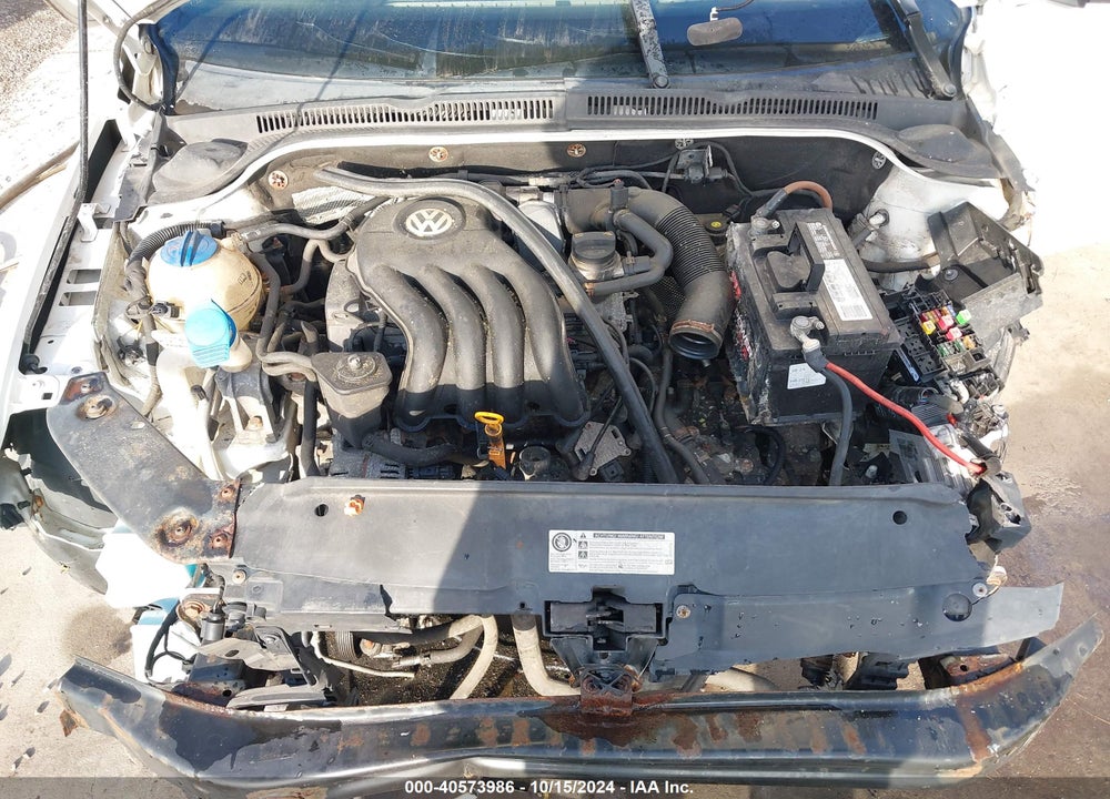 2011 VOLKSWAGEN JETTA 2.0L S VIN: 3VW2K7AJXBM390704