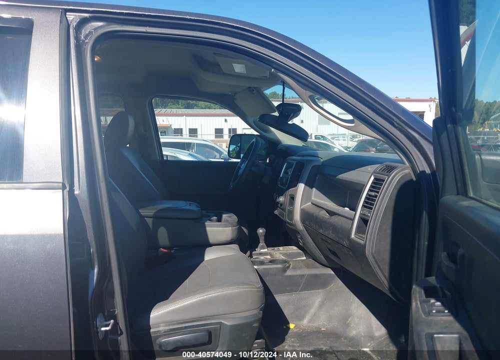 2018 RAM 2500 TRADESMAN 4X4 8' BOX VIN: 3C6UR5HJ3JG357257