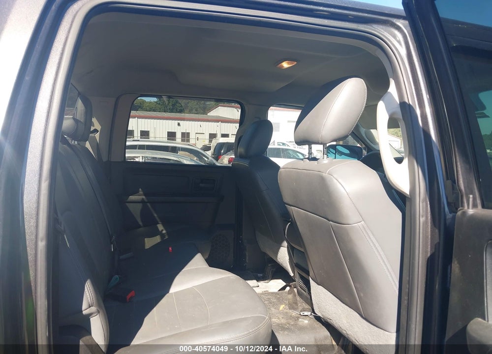 2018 RAM 2500 TRADESMAN 4X4 8' BOX VIN: 3C6UR5HJ3JG357257
