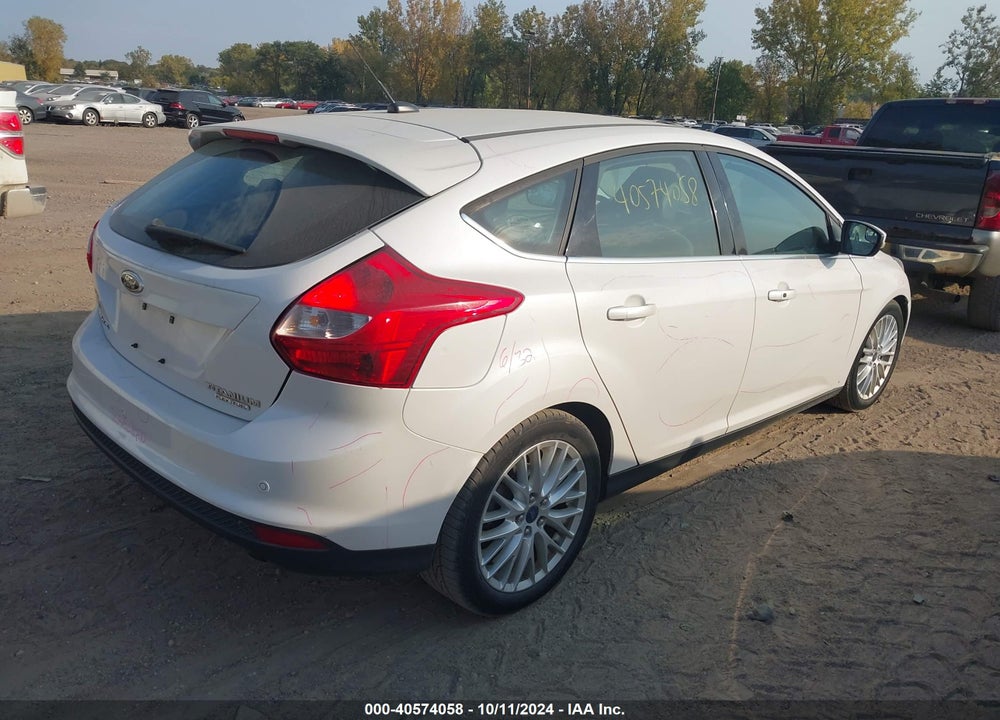 2014 FORD FOCUS TITANIUM VIN: 1FADP3N25EL452837