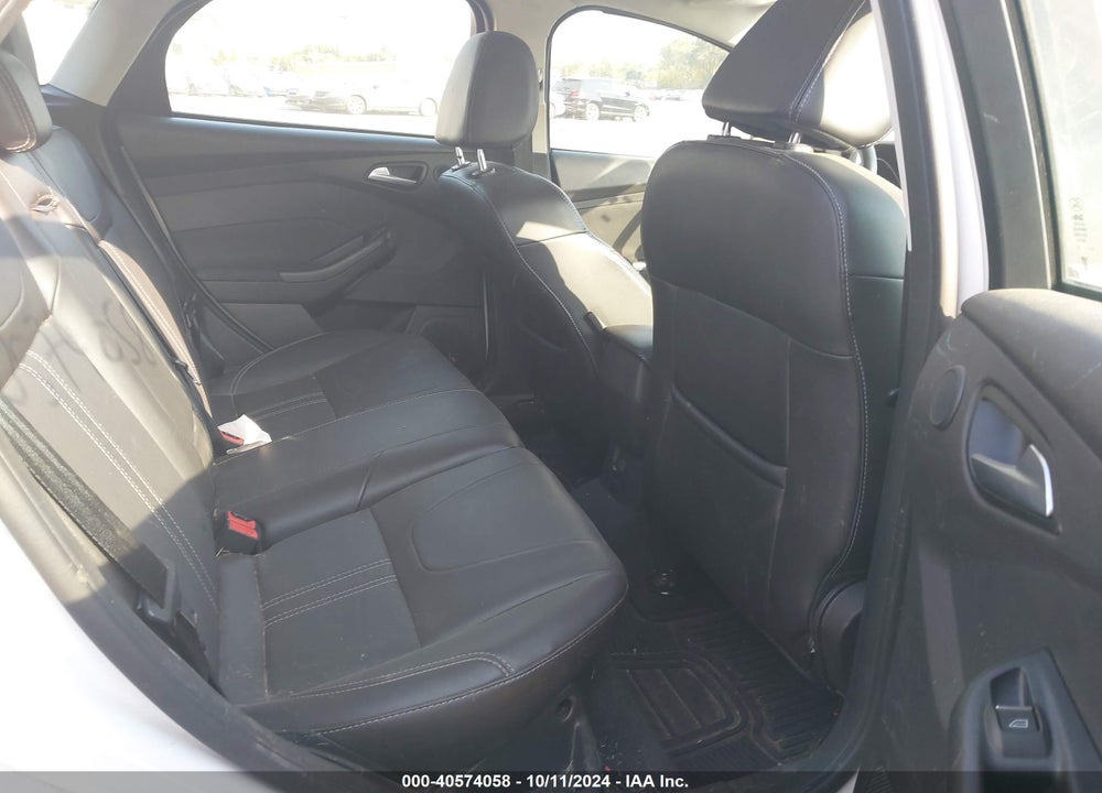 2014 FORD FOCUS TITANIUM VIN: 1FADP3N25EL452837