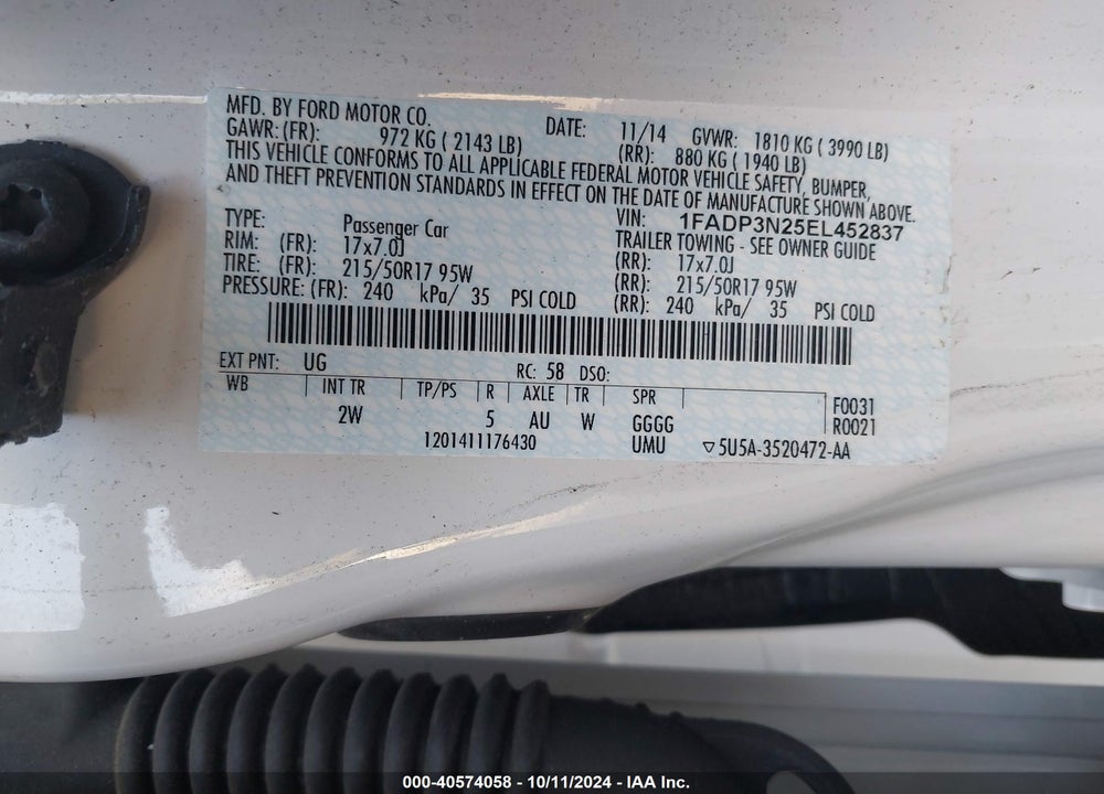 2014 FORD FOCUS TITANIUM VIN: 1FADP3N25EL452837