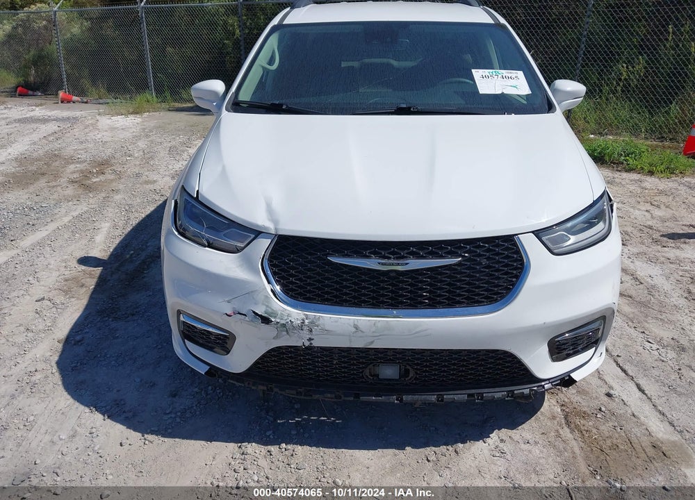 2022 CHRYSLER PACIFICA TOURING L VIN: 2C4RC1BG9NR229496