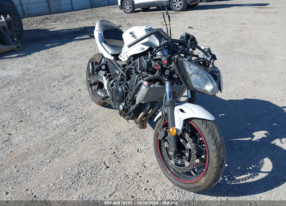 2017 KAWASAKI EX650 J VIN: JKAEXEJ18HDA01422