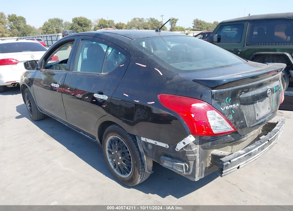 2018 NISSAN VERSA 1.6 SV VIN: 3N1CN7AP2JL812586