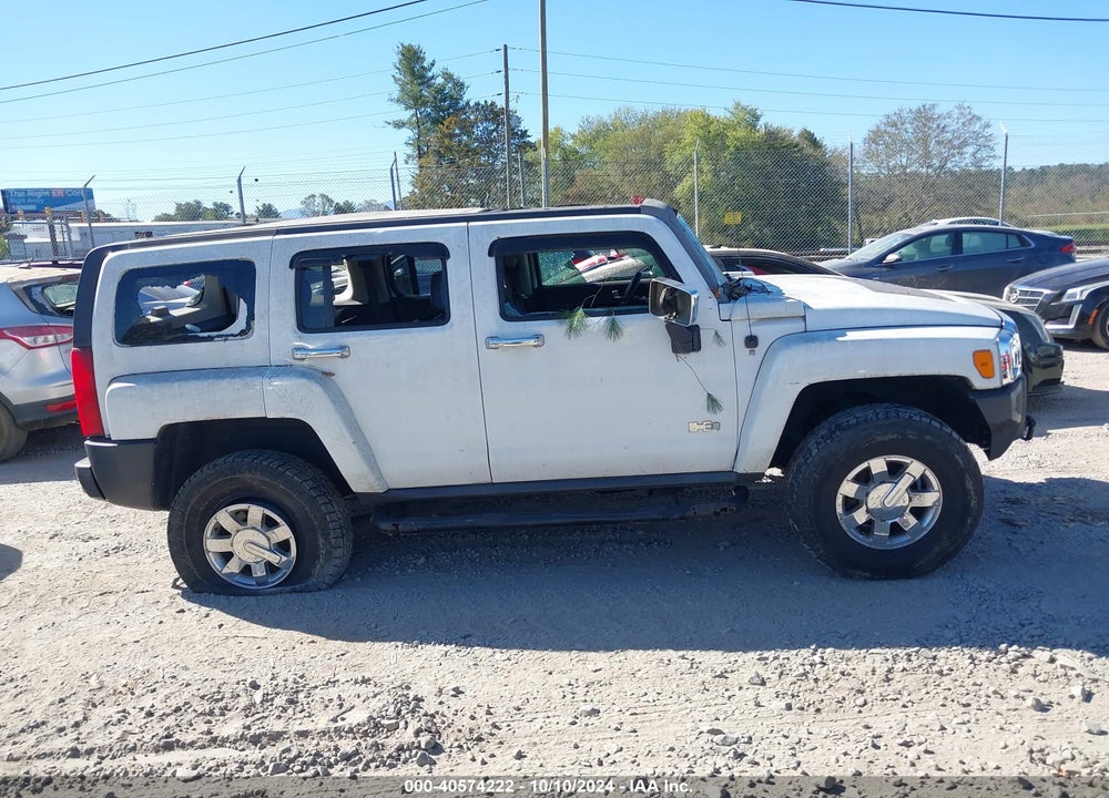 2007 HUMMER H3 SUV VIN: 5GTDN13E778161627