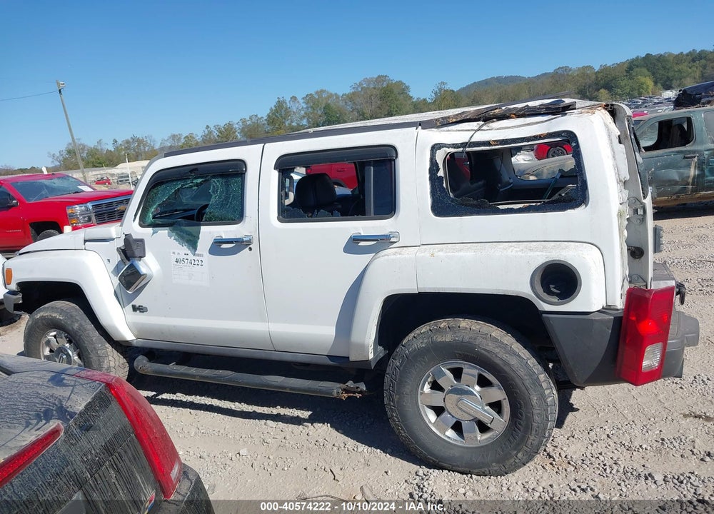 2007 HUMMER H3 SUV VIN: 5GTDN13E778161627