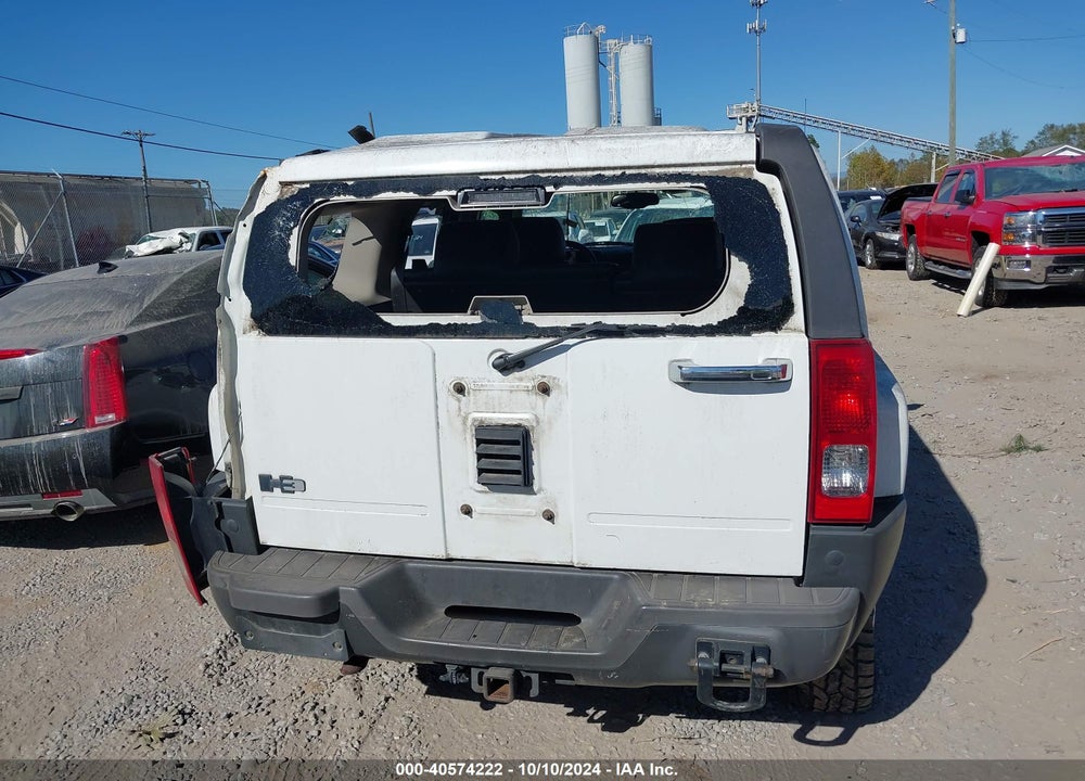 2007 HUMMER H3 SUV VIN: 5GTDN13E778161627
