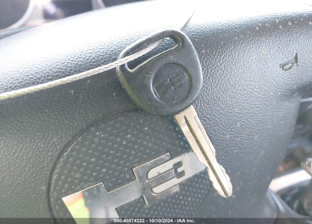 2007 HUMMER H3 SUV VIN: 5GTDN13E778161627