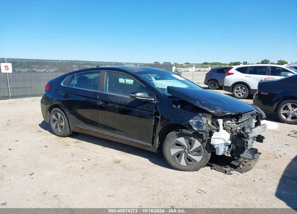 2018 HYUNDAI IONIQ HYBRID SEL VIN: KMHC75LC4JU077519