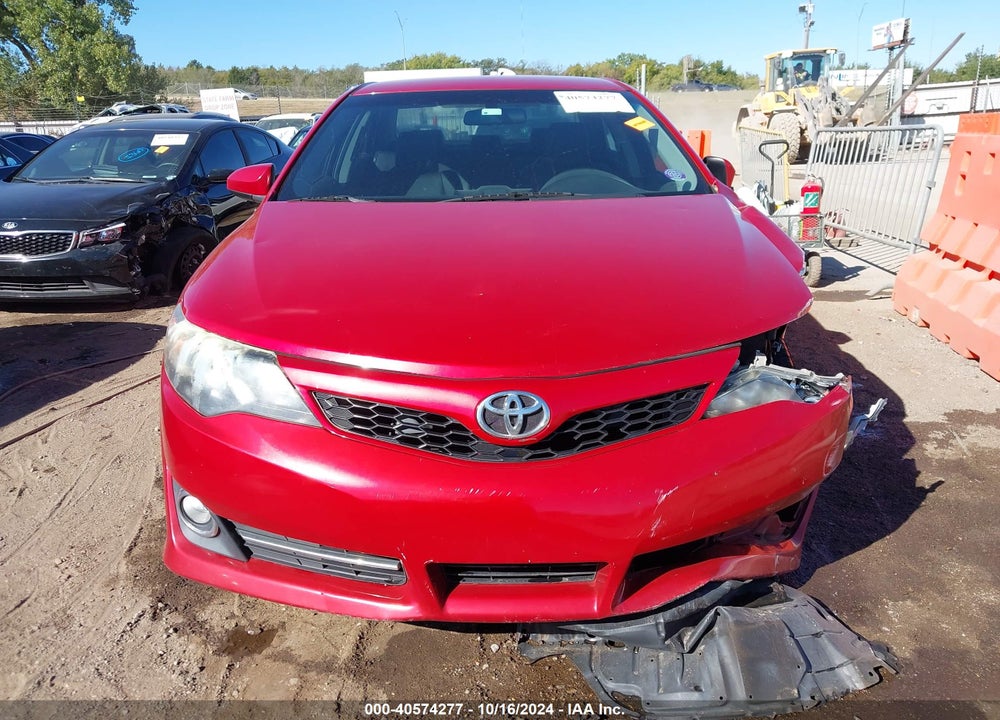 2013 TOYOTA CAMRY SE VIN: 4T1BF1FK3DU682940