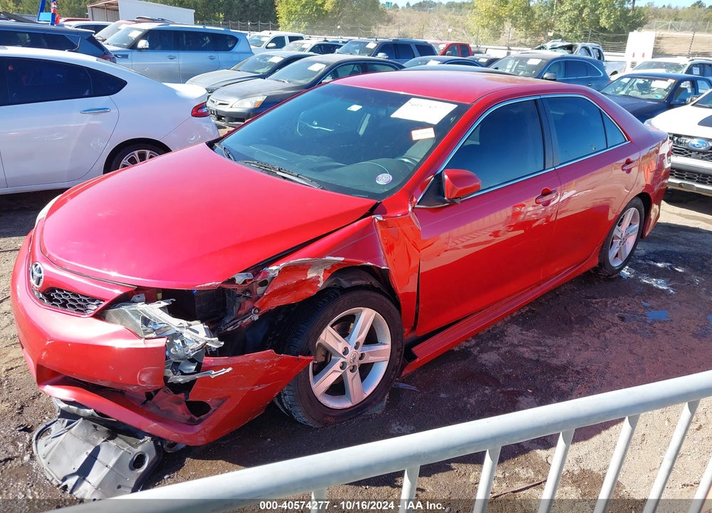 2013 TOYOTA CAMRY SE VIN: 4T1BF1FK3DU682940