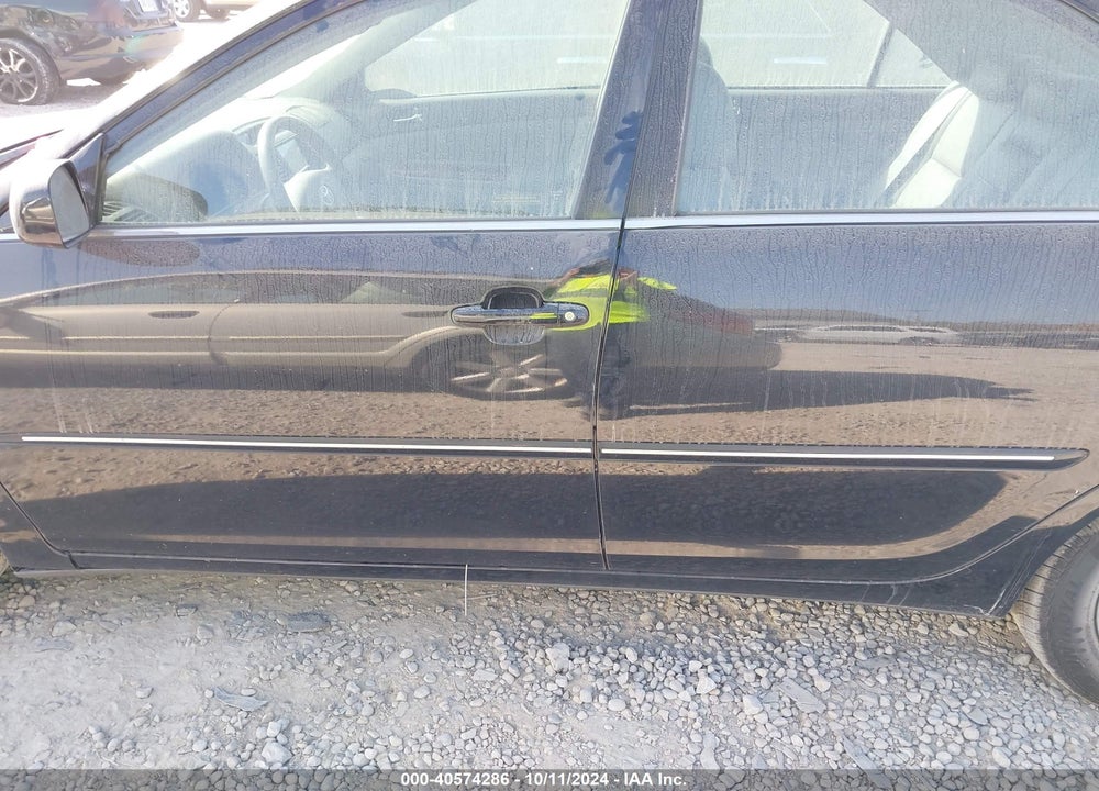 2005 TOYOTA CAMRY XLE V6 VIN: 4T1BF30K75U084694