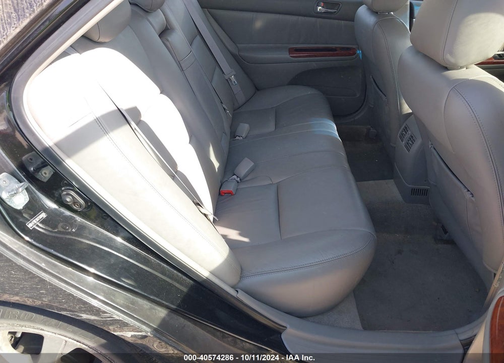2005 TOYOTA CAMRY XLE V6 VIN: 4T1BF30K75U084694