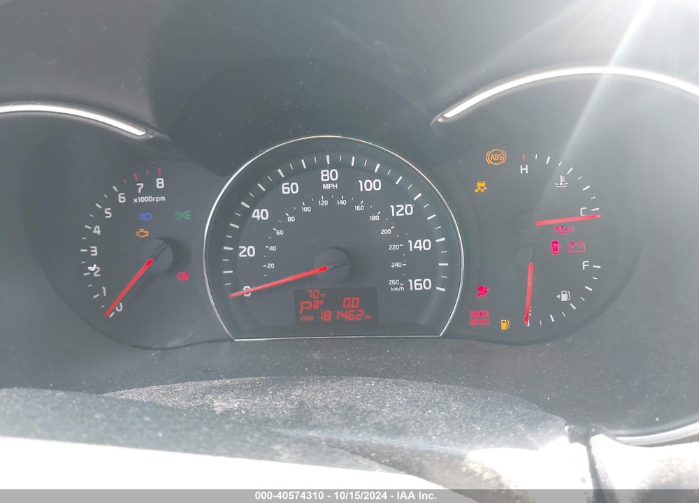 2014 KIA SORENTO LX V6 VIN: 5XYKT4A77EG490943