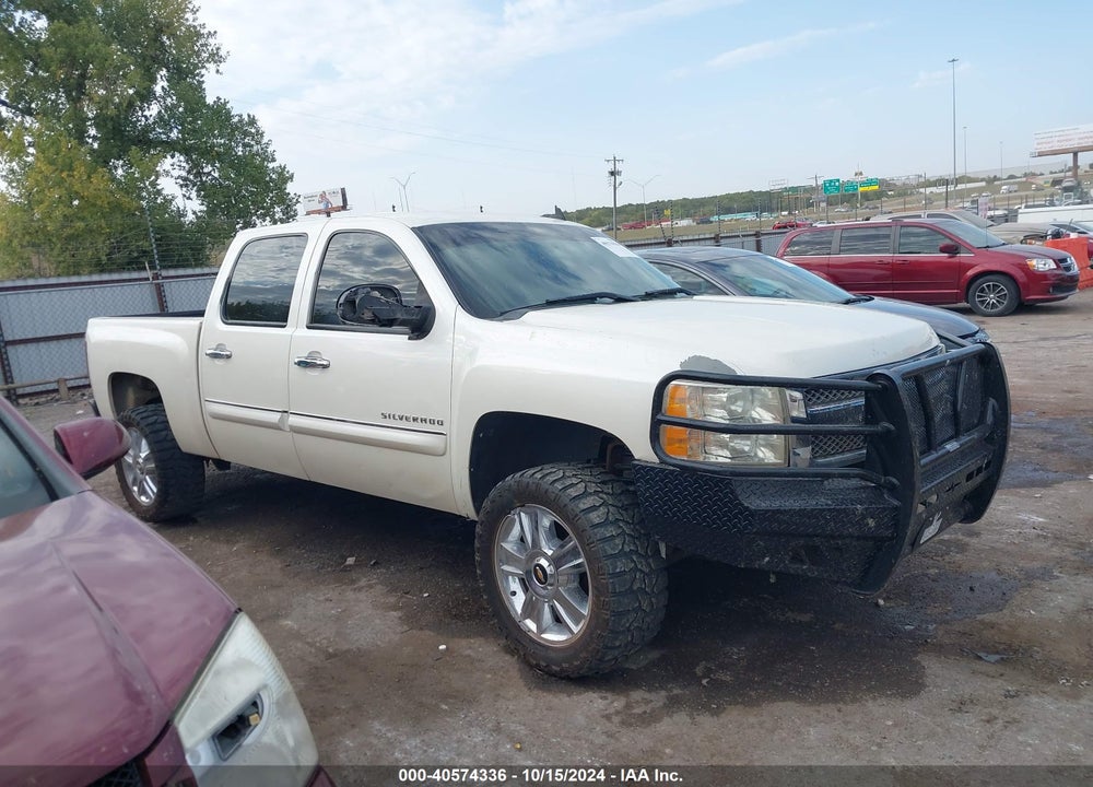 2013 CHEVROLET SILVERADO 1500 LT VIN: 3GCPKSE76DG308141